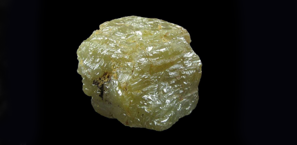 Kształty surowych diamentów - cubic