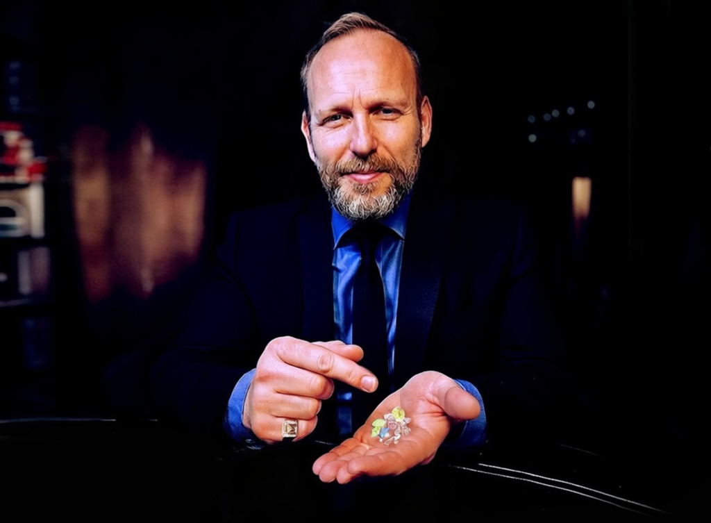 Marcin Marcok i kolorowe diamenty